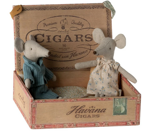 Maileg Mum and Dad Mice in a Cigar Box